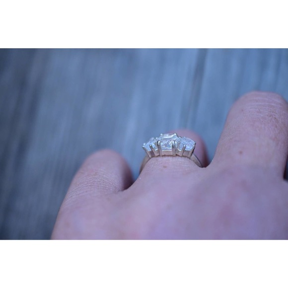 Unique Engagement Ring, Diamond Ring, raw stone ring, Anniversary Ring, - Picture 2 of 6